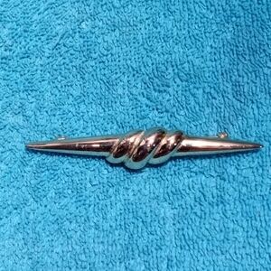 Twisted Bar Brooch Goldtone Vintage